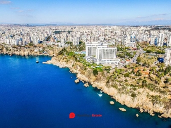 Luxury villa properties Pamfilya Estate Antalya Beachfront apartments for sale Alanya Turkey Dr Yakup Uslu Pamfilya Estate real estate broker